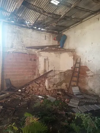 Limpieza de Terreno y Desmonte de Techo de Chapa en San Fernando, Zona Norte